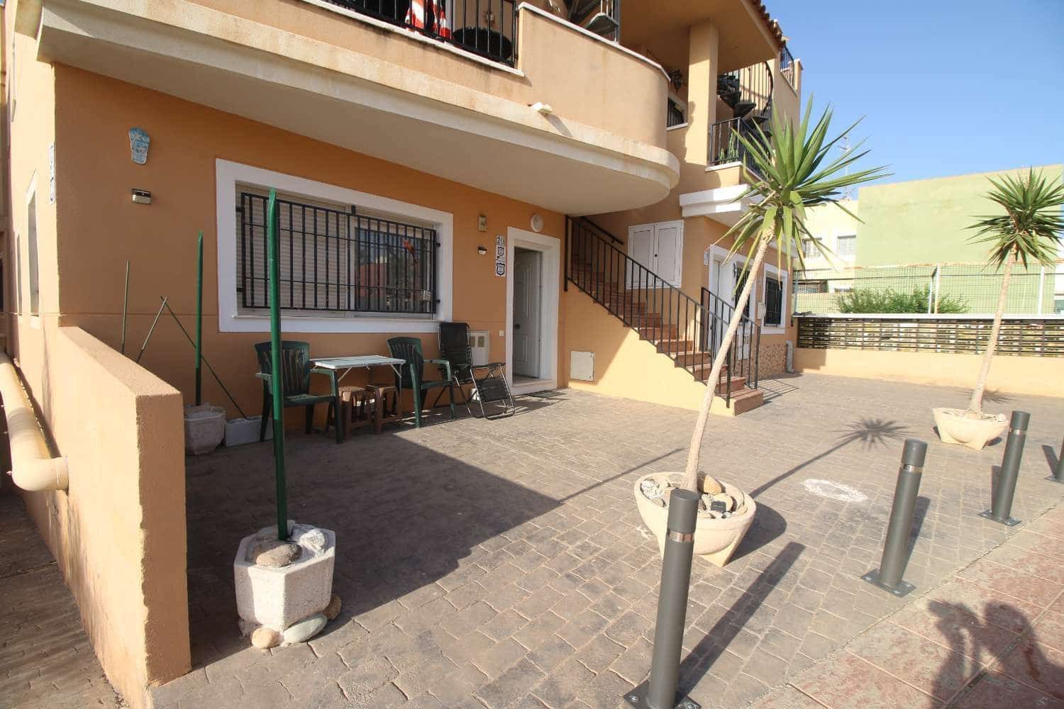 2 bedroom Flat for sale in Cuevas del Almanzora with pool garage - € 123,000 (Ref: 9506958)
