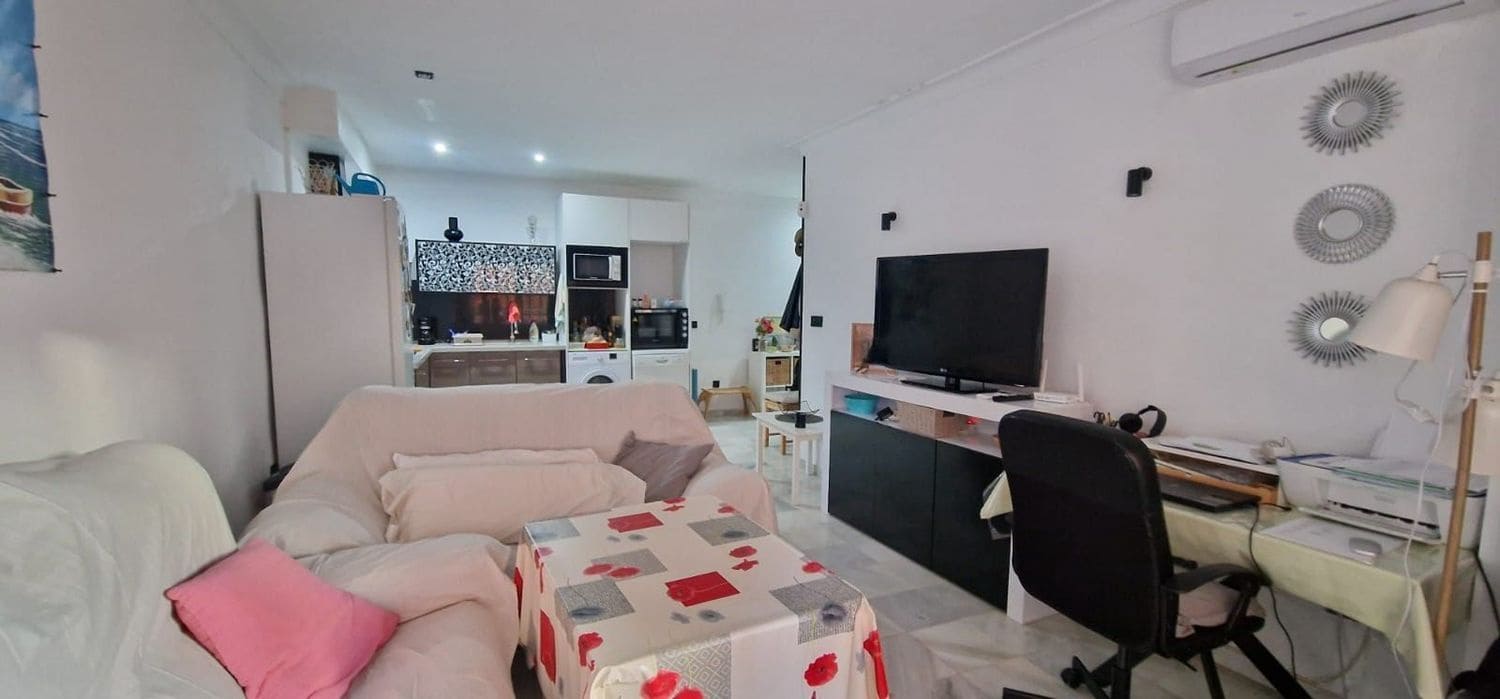 2 Zimmer Wohnung zu verkaufen in Garrucha mit Garage - 197.000 € (Ref: 9517926)