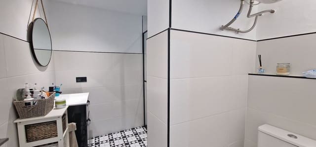 2 Zimmer Wohnung zu verkaufen in Garrucha mit Garage - 197.000 € (Ref: 9517926)