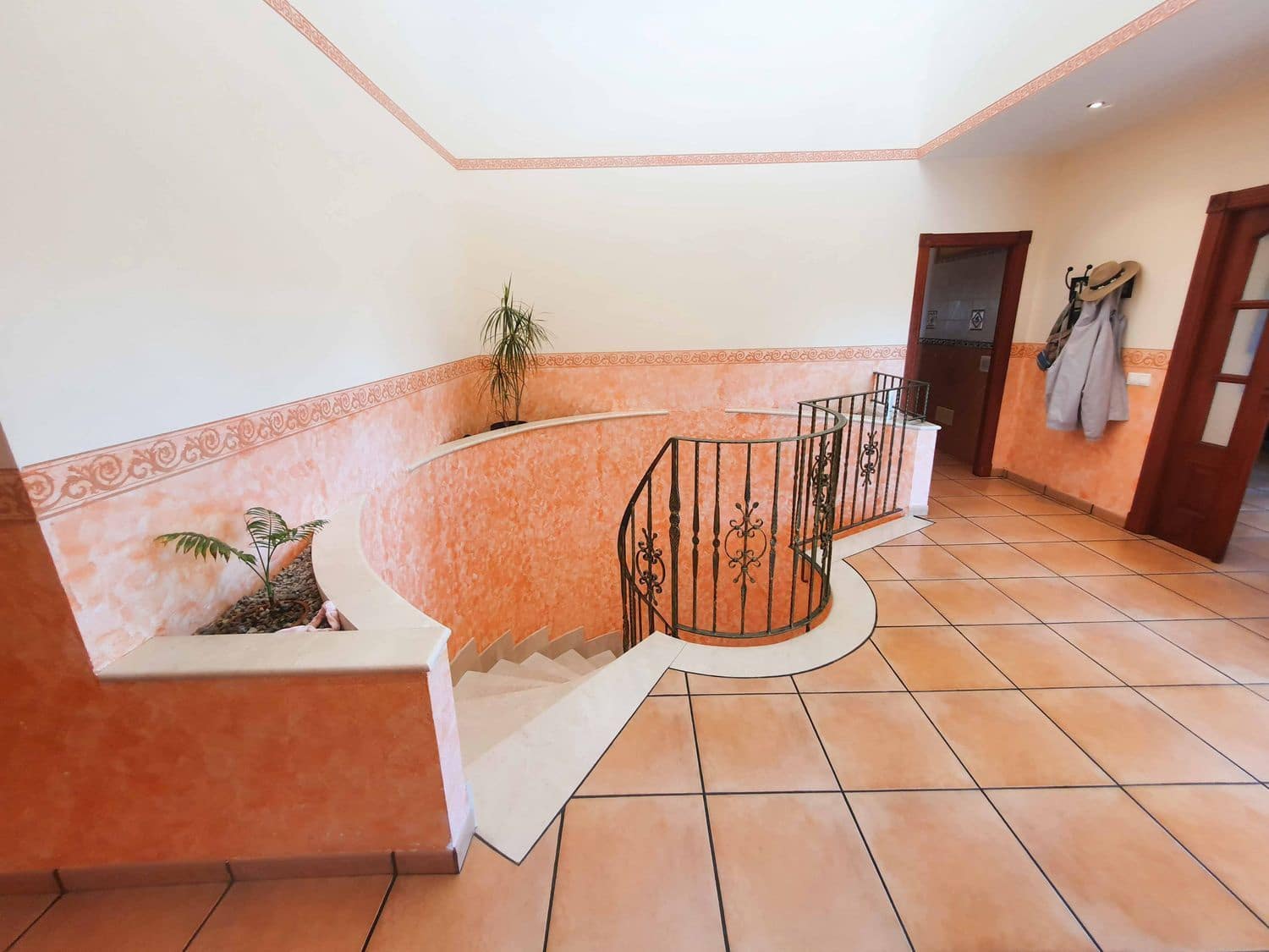 4 bedroom Villa for sale in Cuevas del Almanzora with garage - € 294,900 (Ref: 9523466)