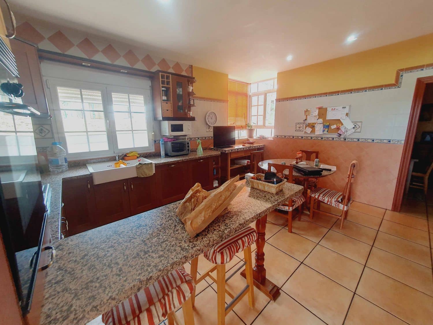 4 bedroom Villa for sale in Cuevas del Almanzora with garage - € 294,900 (Ref: 9523466)