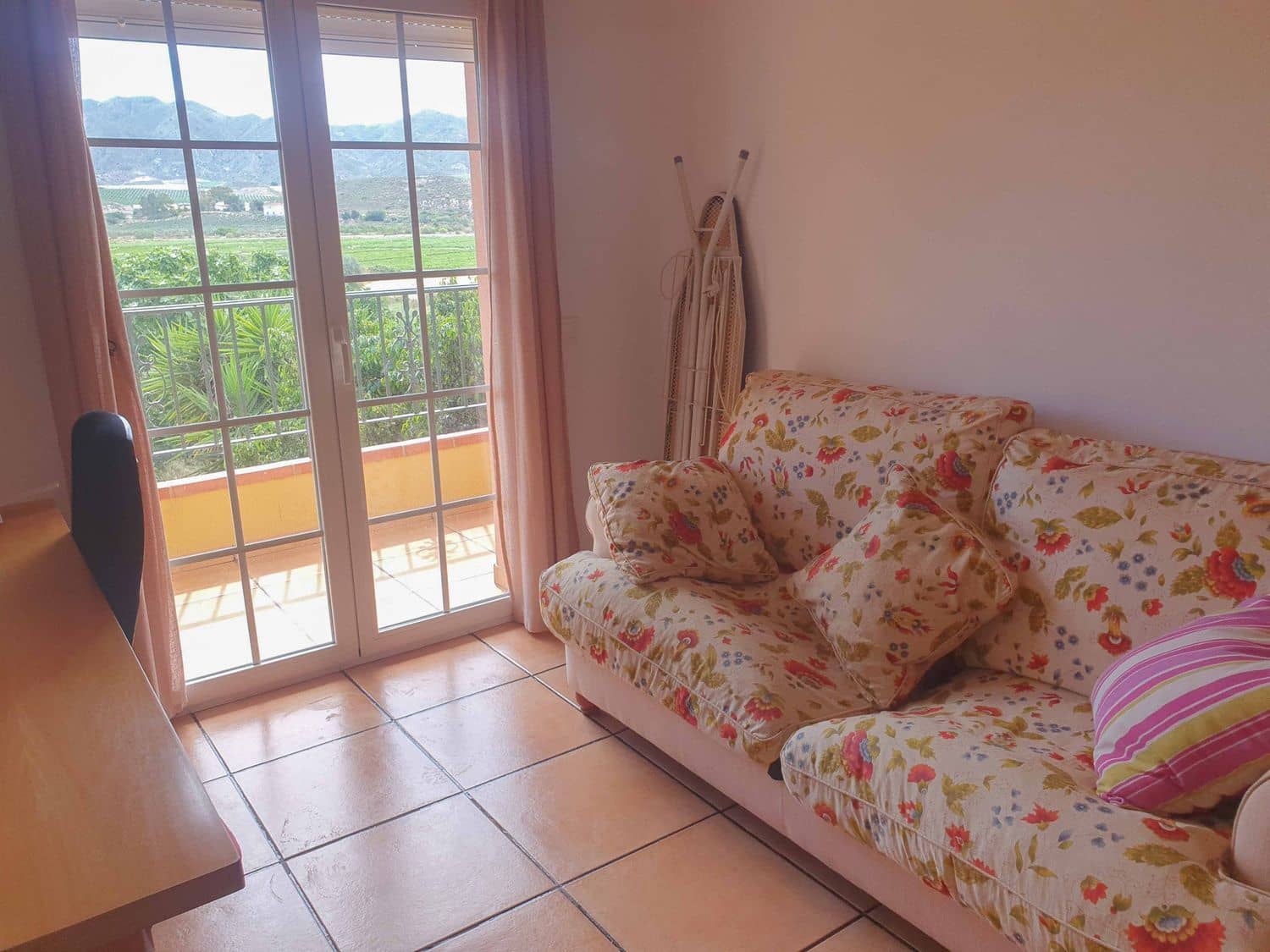 4 bedroom Villa for sale in Cuevas del Almanzora with garage - € 294,900 (Ref: 9523466)