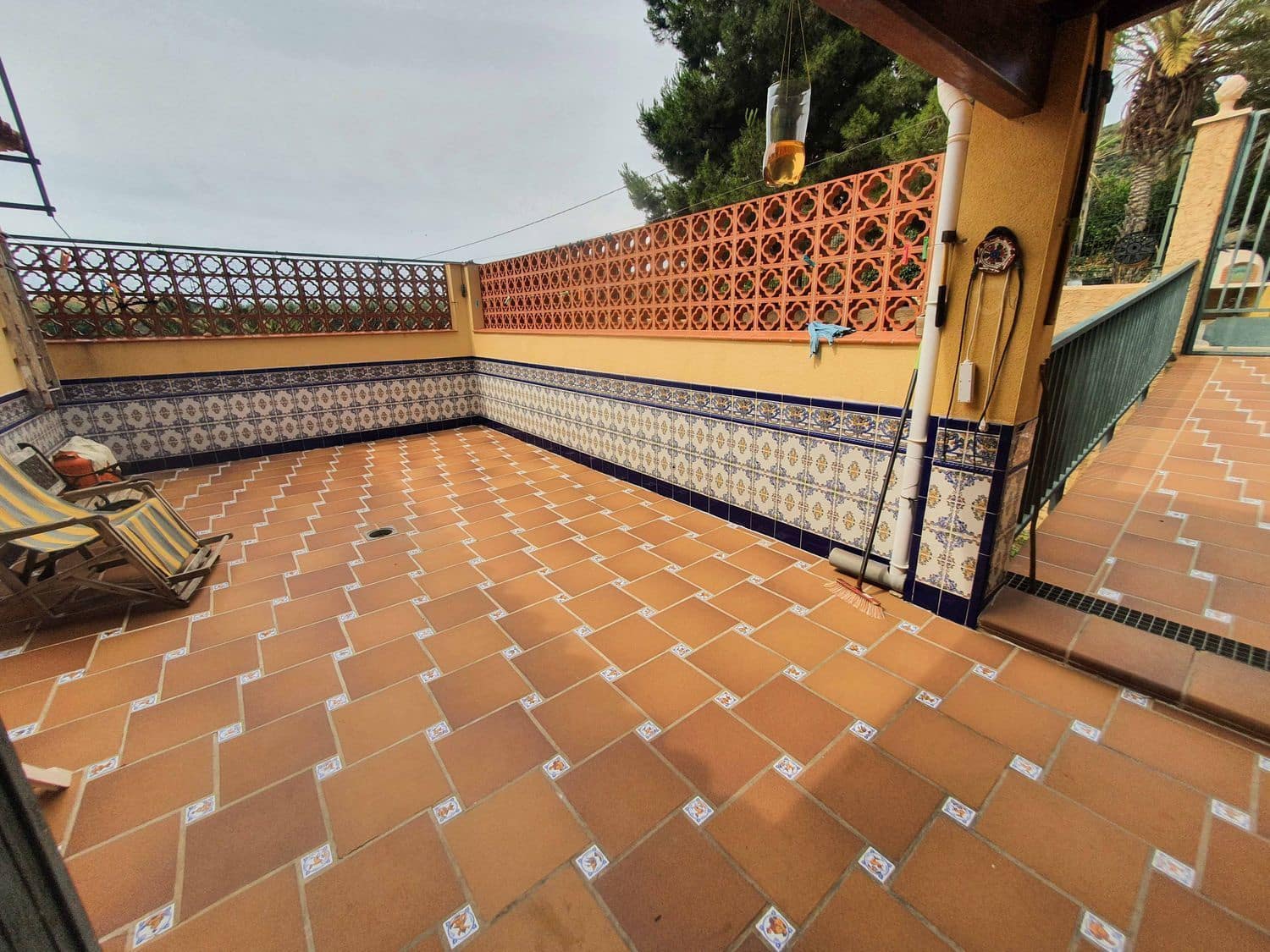 4 bedroom Villa for sale in Cuevas del Almanzora with garage - € 294,900 (Ref: 9523466)