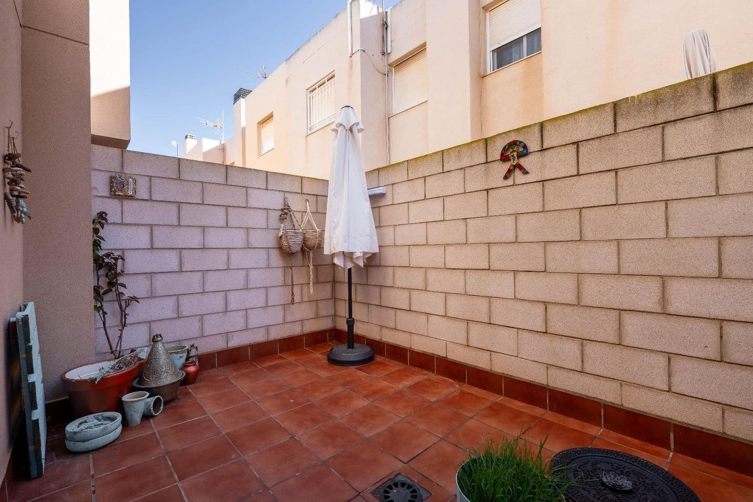 3 bedroom Townhouse for sale in Almeria city with garage - € 289,000 (Ref: 9524674)