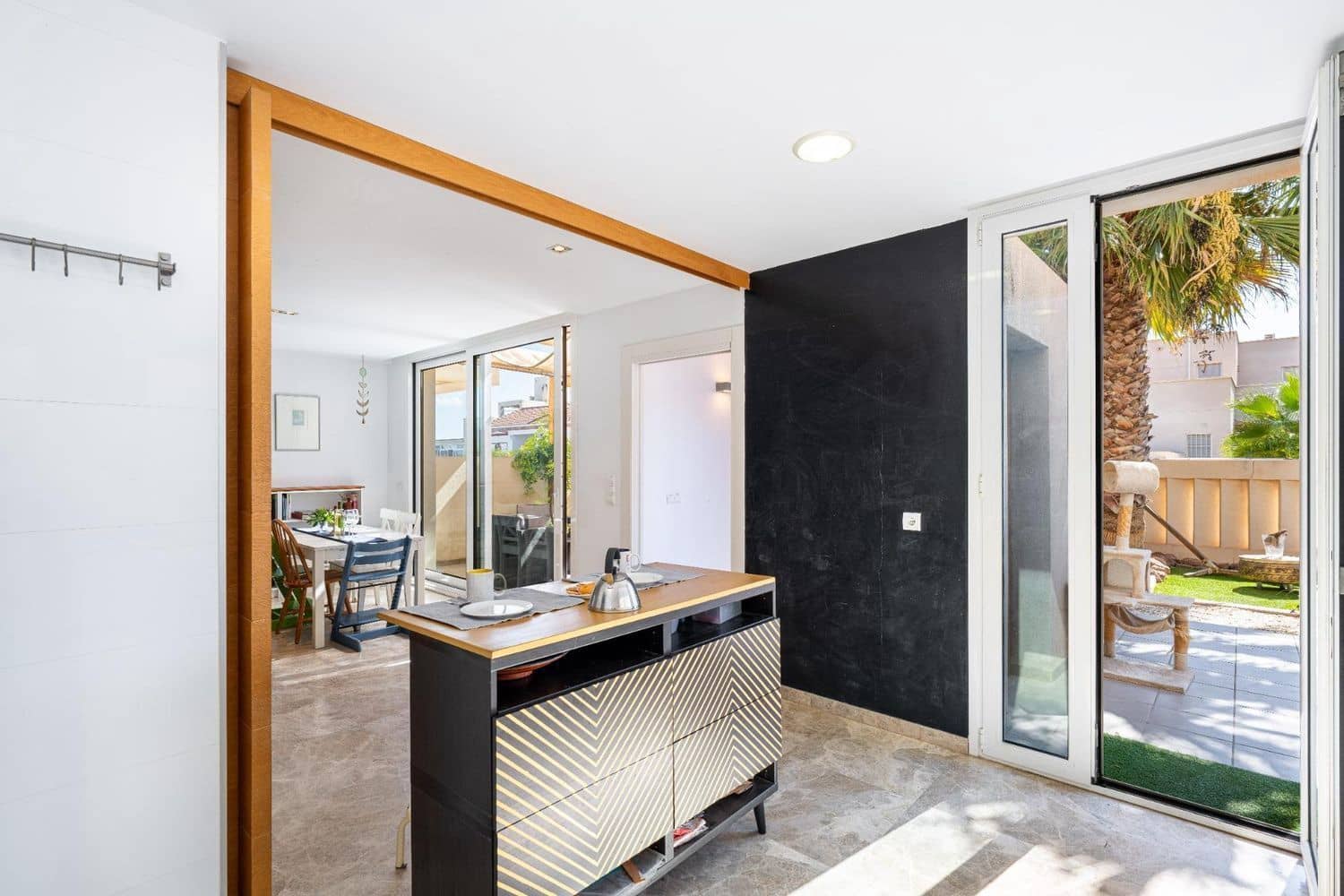 6 soveværelse Villa til salg i Almeria by med garage - € 660.000 (Ref: 9524675)