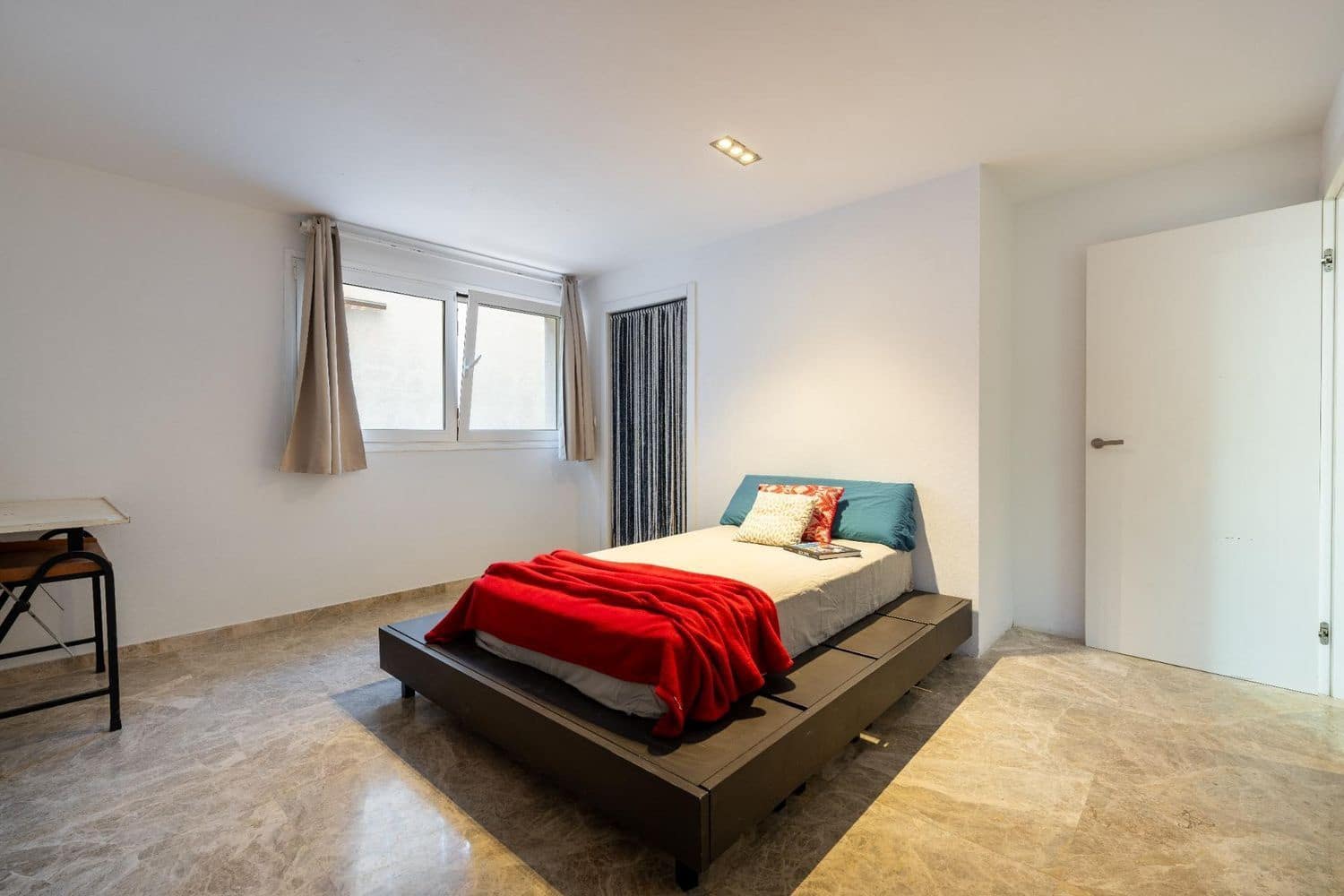 6 soveværelse Villa til salg i Almeria by med garage - € 660.000 (Ref: 9524675)