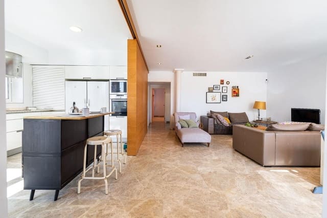 6 bedroom Villa for sale in El Cabo de Gata, Almería city with garage - € 660,000 (Ref: 9524675)