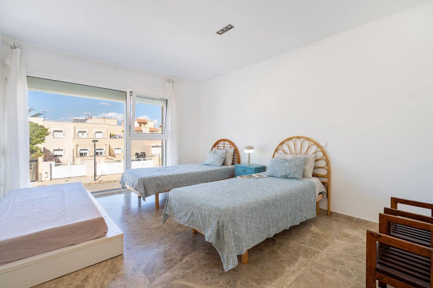 6 soveværelse Villa til salg i Almeria by med garage - € 660.000 (Ref: 9524675)