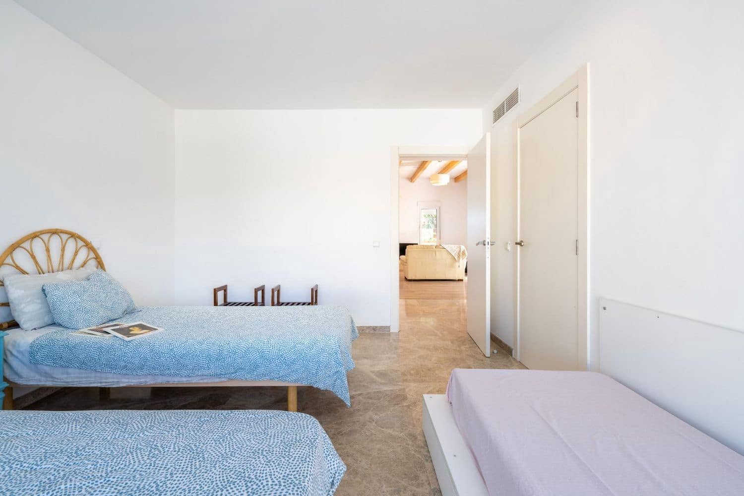 6 soveværelse Villa til salg i Almeria by med garage - € 660.000 (Ref: 9524675)