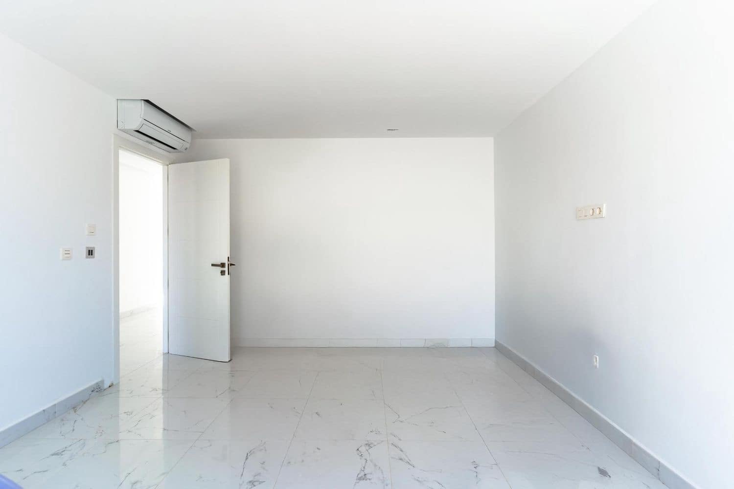 4 bedroom Villa for sale in Vera with pool garage - € 775,000 (Ref: 9525338)