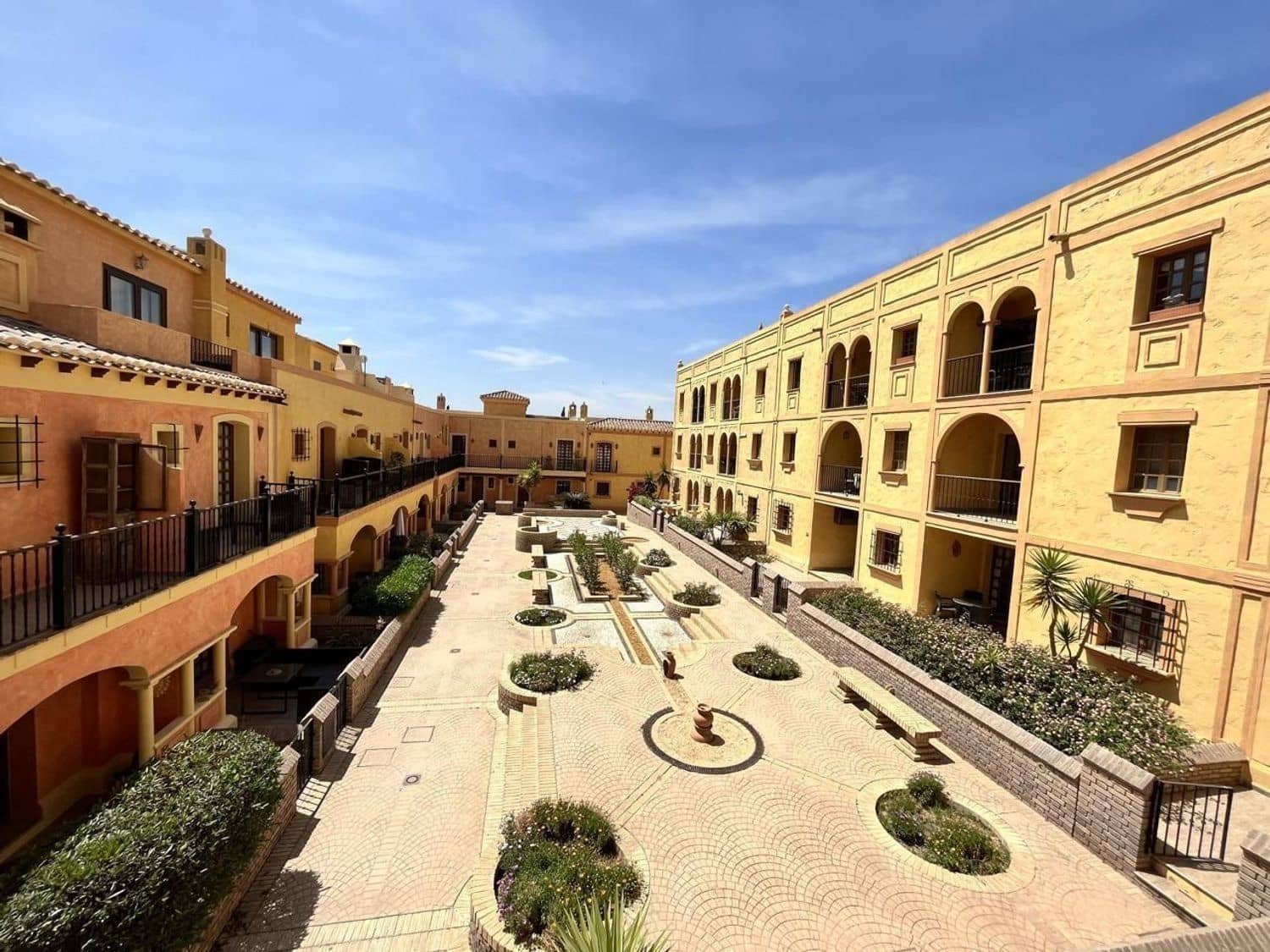 2 bedroom Flat for sale in Cuevas del Almanzora with pool - € 119,900 (Ref: 9525797)