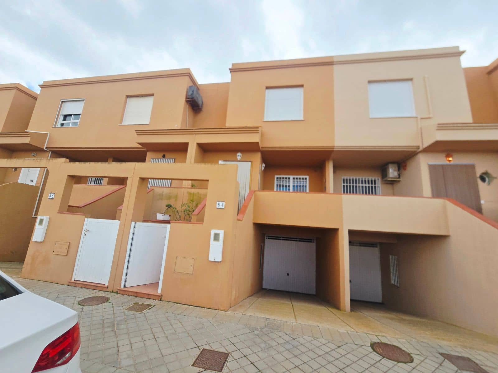 3 soveværelse Byhus til salg i Almeria by med garage - € 298.000 (Ref: 9529065)