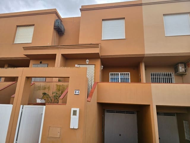 3 soveværelse Byhus til salg i El Cabo de Gata, Almería by med garage - € 298.000 (Ref: 9529065)