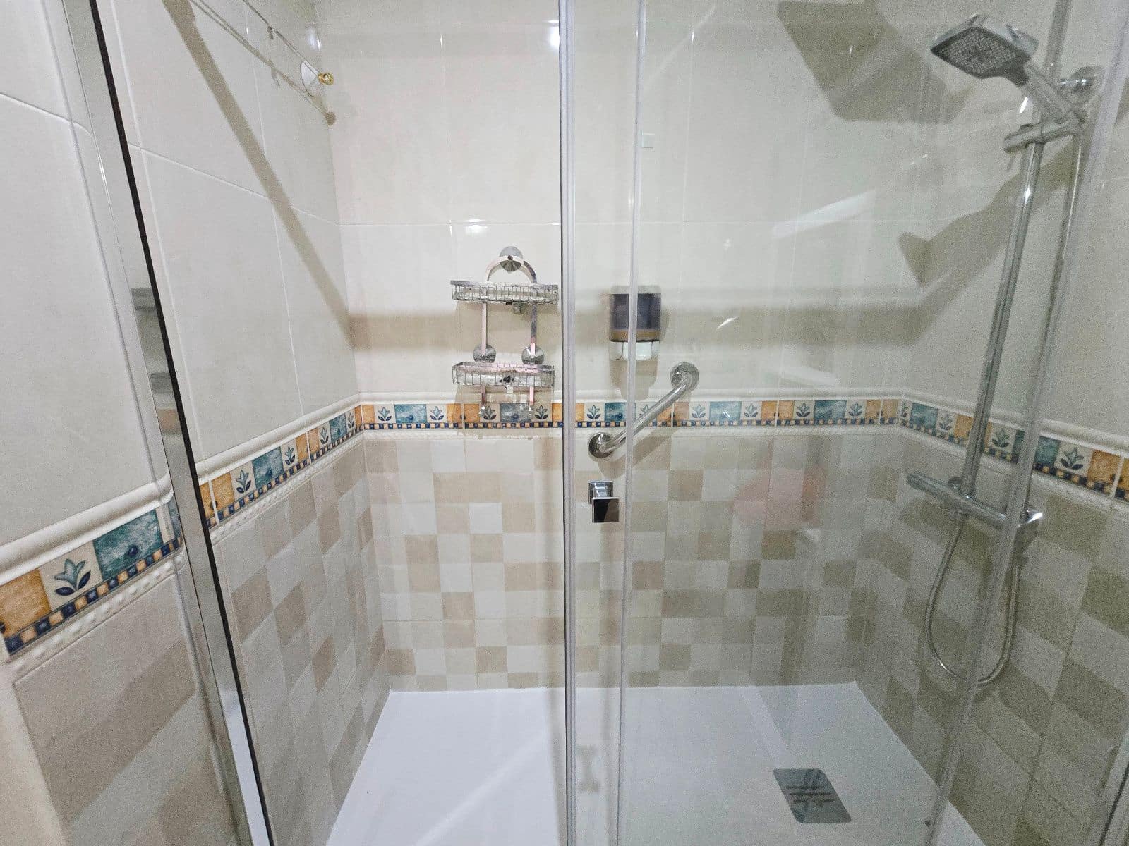 3 soveværelse Byhus til salg i Almeria by med garage - € 298.000 (Ref: 9529065)