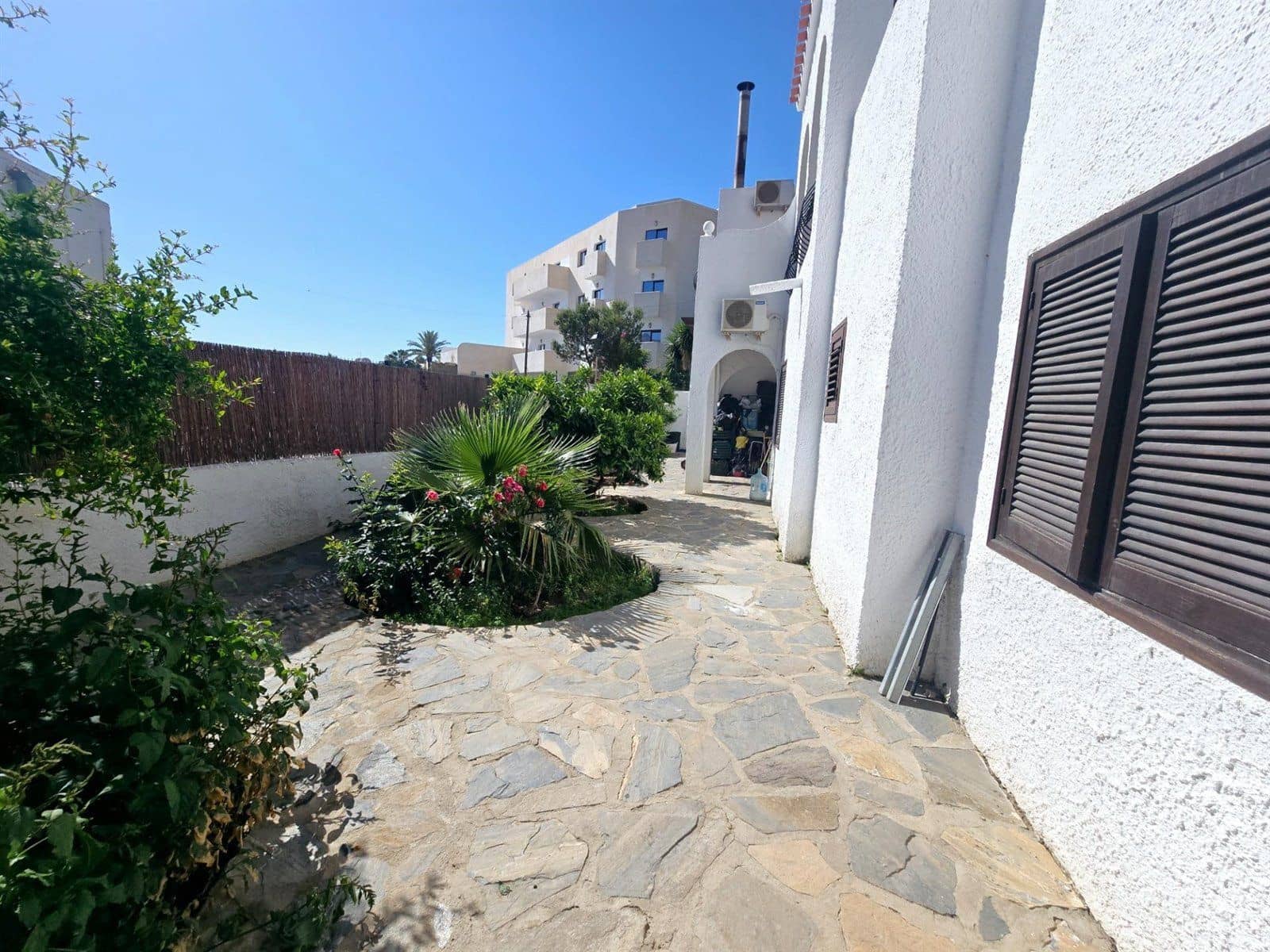 4 bedroom Villa for sale in Mojacar with pool garage - € 450,000 (Ref: 9532331)