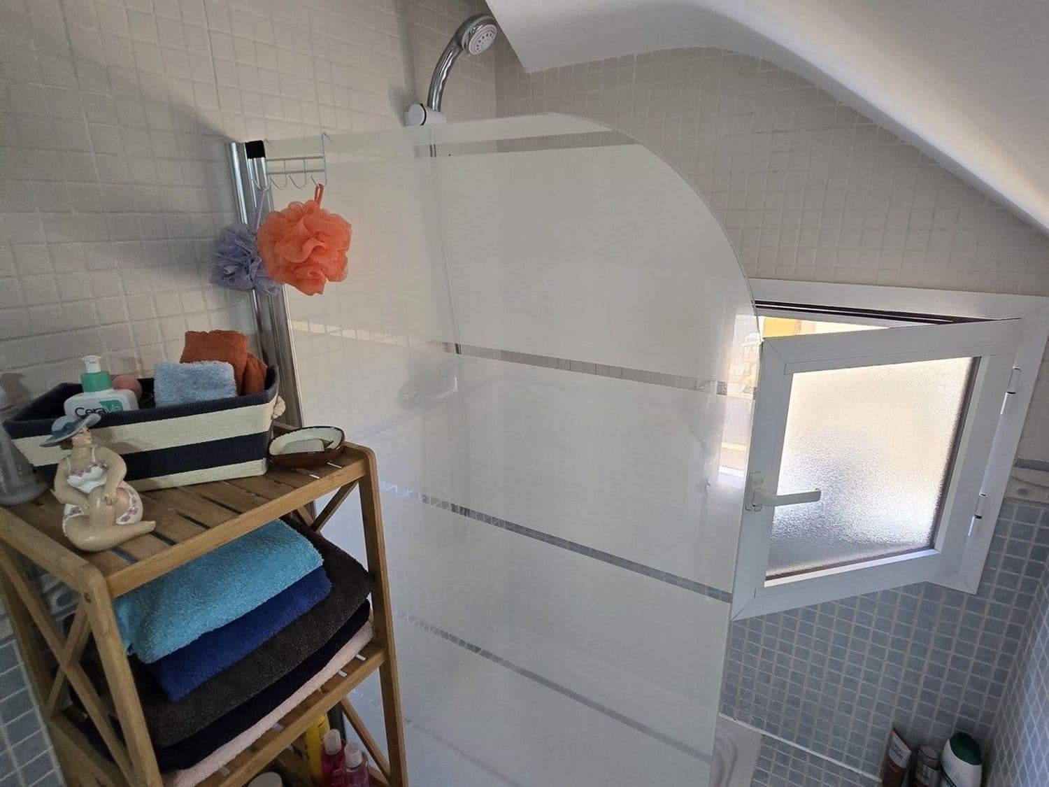2 slaapkamer Huis te koop in Almeria stad met zwembad garage - € 139.950 (Ref: 9532517)