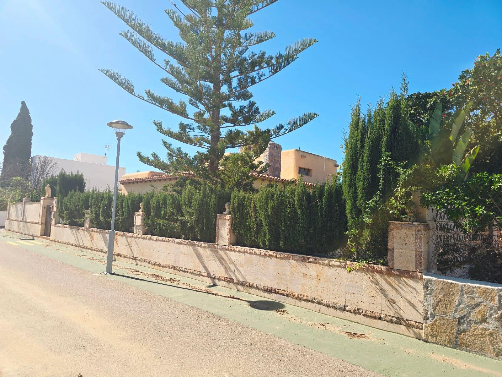 4 bedroom Villa for sale in Vera with pool garage - € 720,000 (Ref: 9547392)