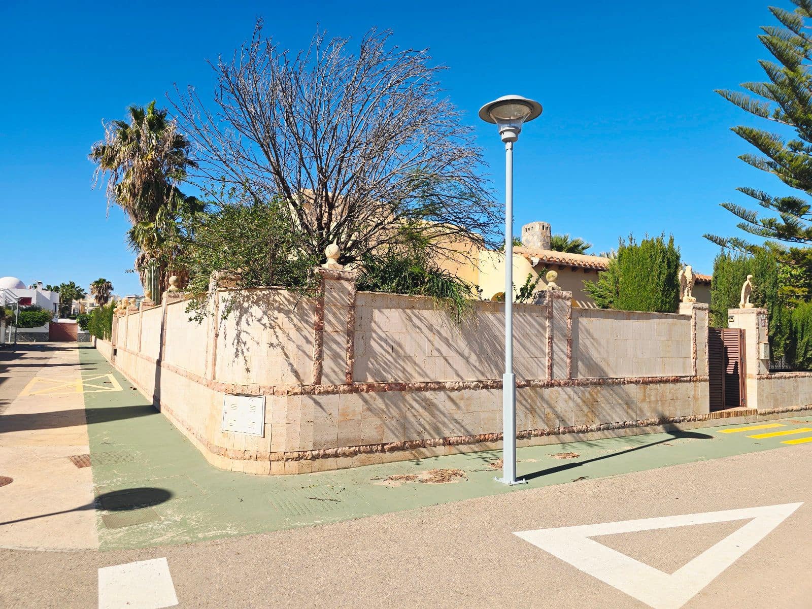 4 bedroom Villa for sale in Vera with pool garage - € 720,000 (Ref: 9547392)