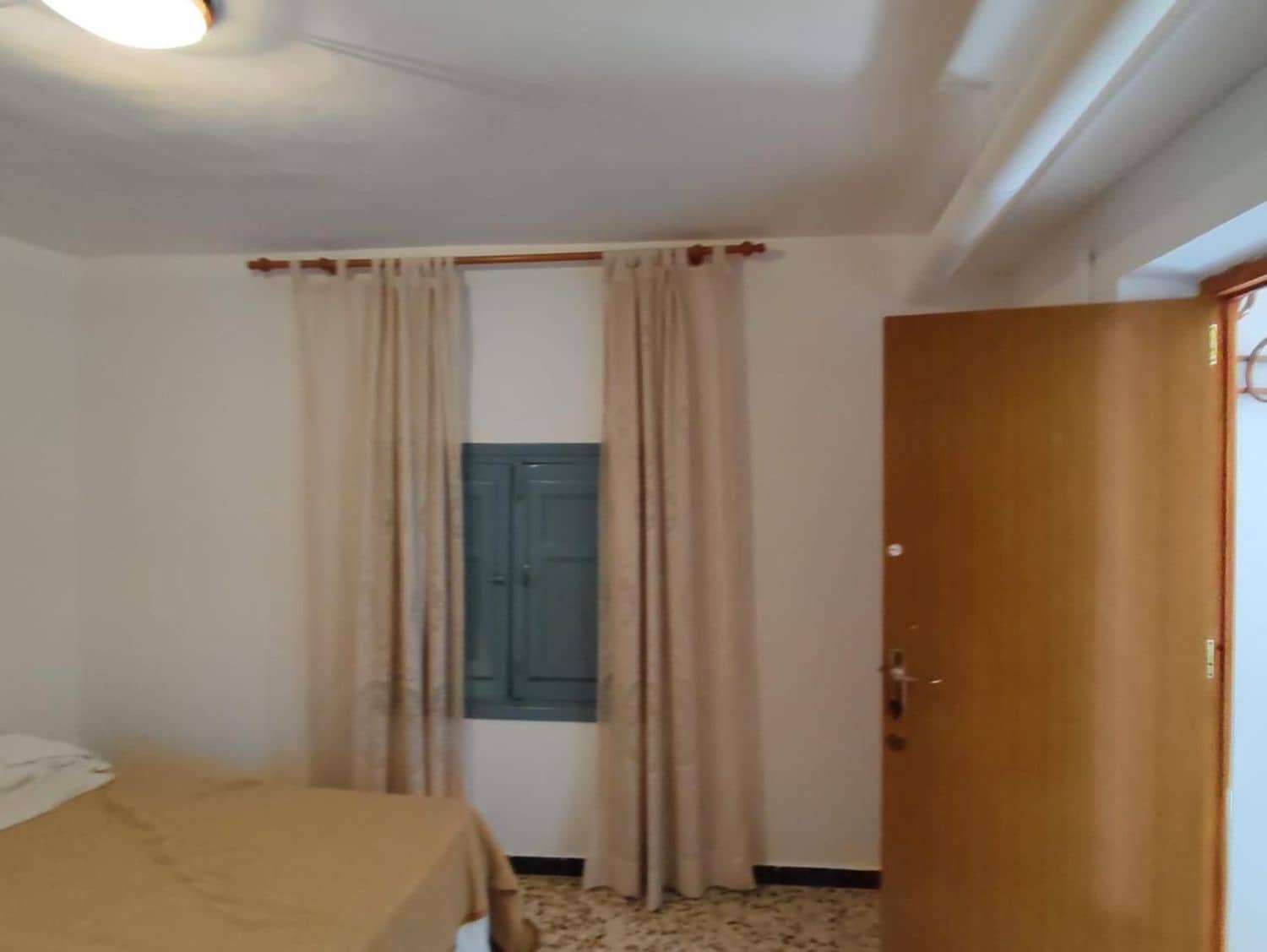 7 bedroom Villa for sale in Almeria city with garage - € 105,000 (Ref: 9563780)