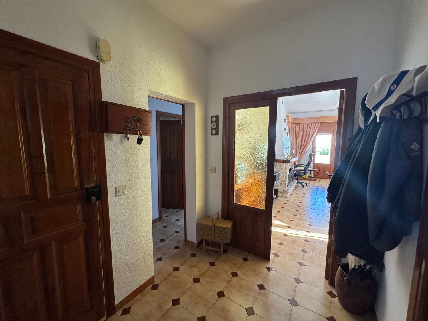 4 bedroom Villa for sale in Mojacar with garage - € 450,000 (Ref: 9564003)