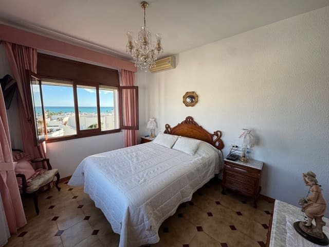 4 bedroom Villa for sale in Mojácar with garage - € 450,000 (Ref: 9564003)