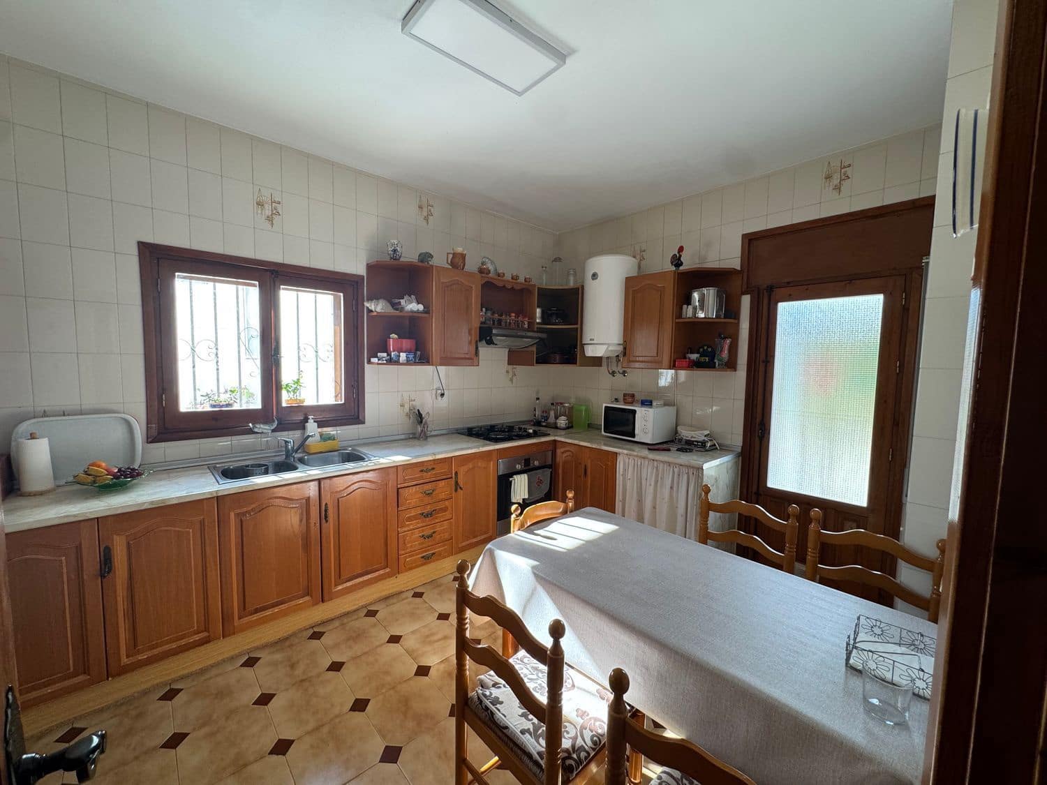 4 bedroom Villa for sale in Mojacar with garage - € 450,000 (Ref: 9564003)