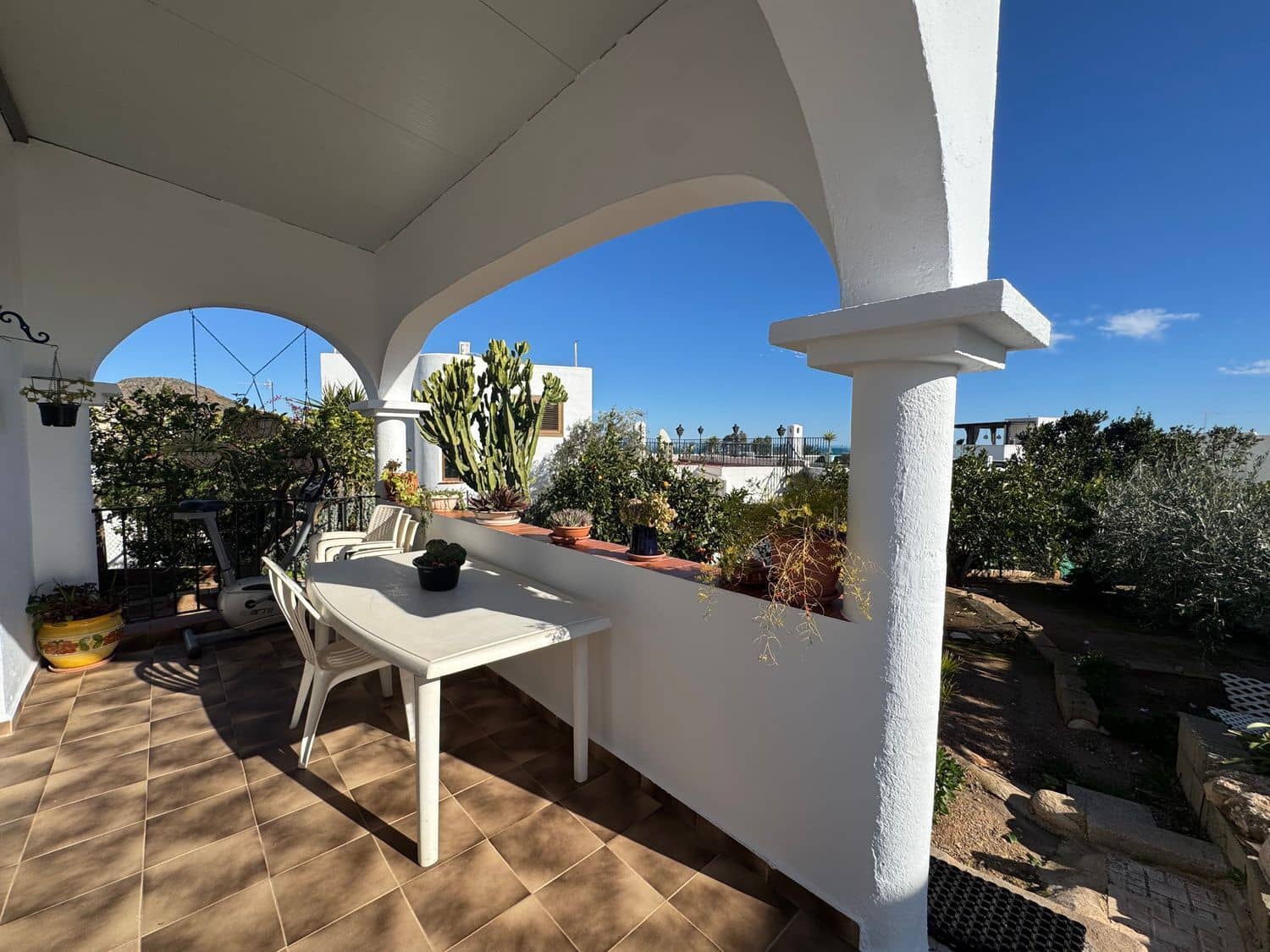 4 bedroom Villa for sale in Mojacar with garage - € 450,000 (Ref: 9564003)