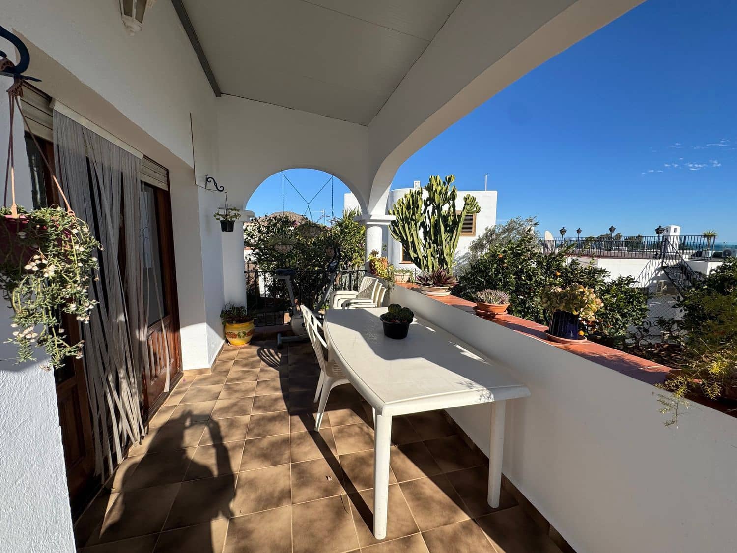 4 bedroom Villa for sale in Mojacar with garage - € 450,000 (Ref: 9564003)