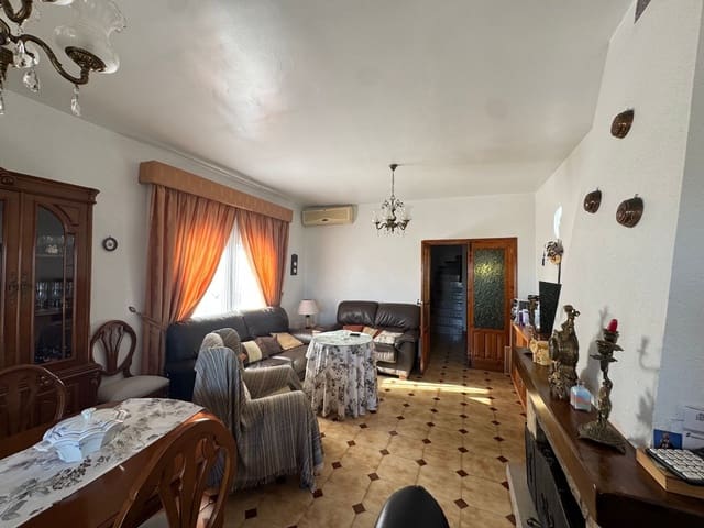 4 bedroom Villa for sale in Mojácar with garage - € 450,000 (Ref: 9564003)