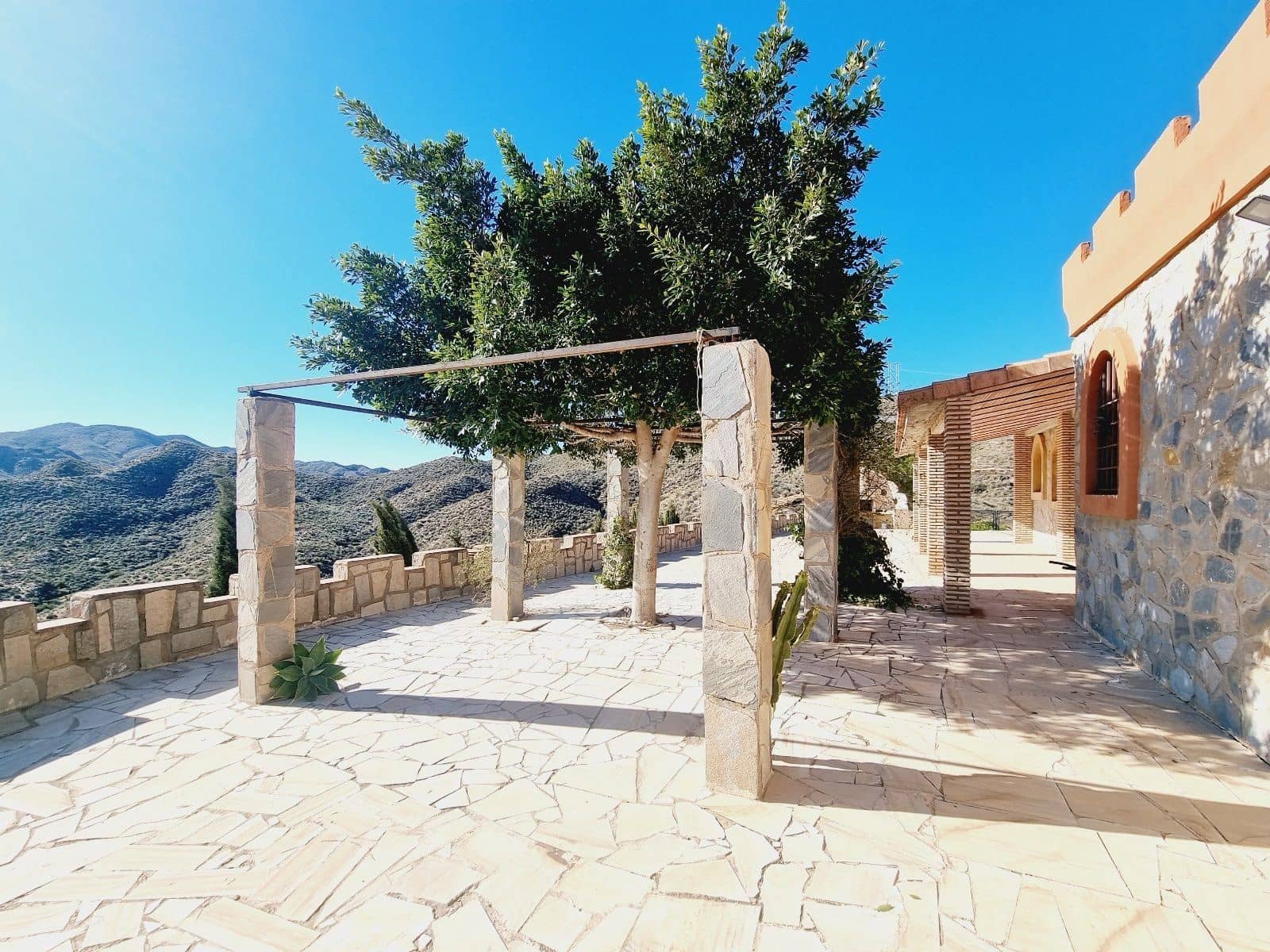 6 soveværelse Villa til salg i Cuevas del Almanzora - € 700.000 (Ref: 9570233)