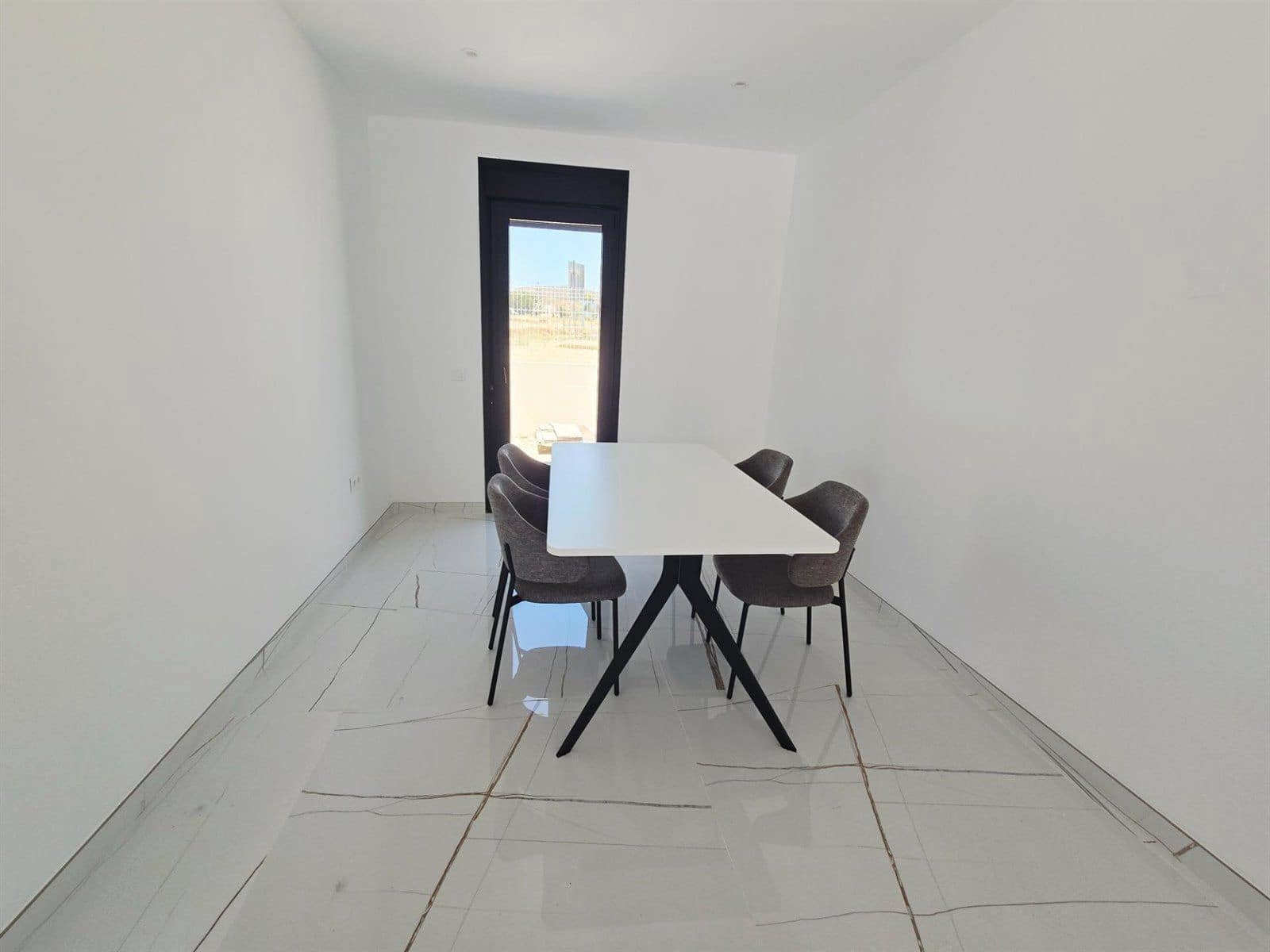 3 makuuhuone Huvila myytävänä paikassa Los Gallardos mukana uima-altaan 
autotalli - 324 000 € (Ref: 9581369)