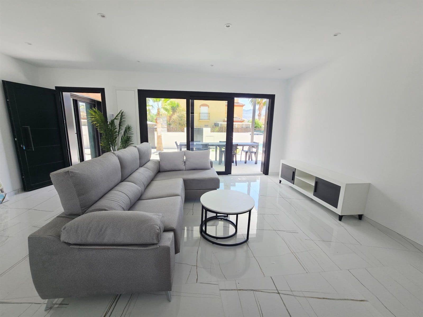 3 makuuhuone Huvila myytävänä paikassa Los Gallardos mukana uima-altaan 
autotalli - 324 000 € (Ref: 9581369)