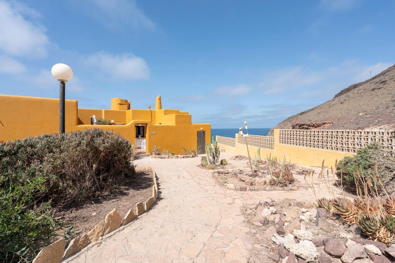 4 bedroom Villa for sale in Almeria city with garage - € 750,000 (Ref: 9590389)