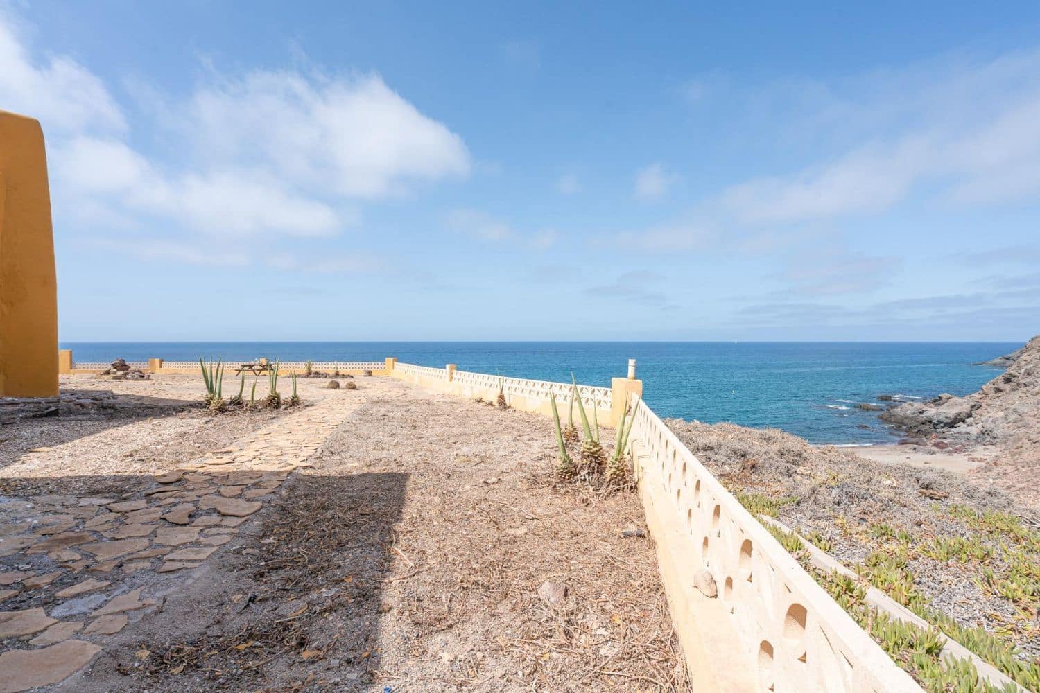 4 bedroom Villa for sale in Almeria city with garage - € 750,000 (Ref: 9590389)