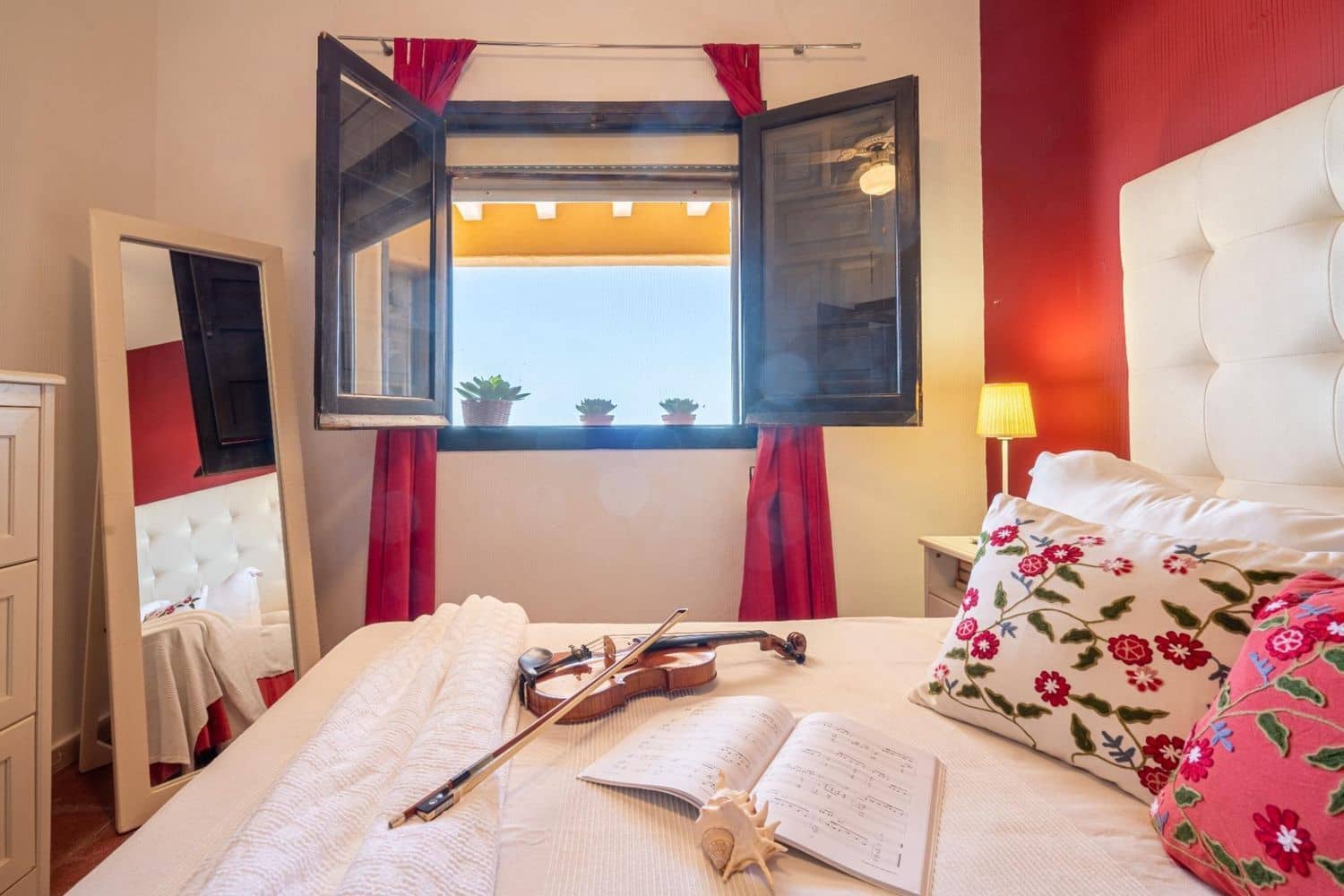 4 bedroom Villa for sale in Almeria city with garage - € 750,000 (Ref: 9590389)