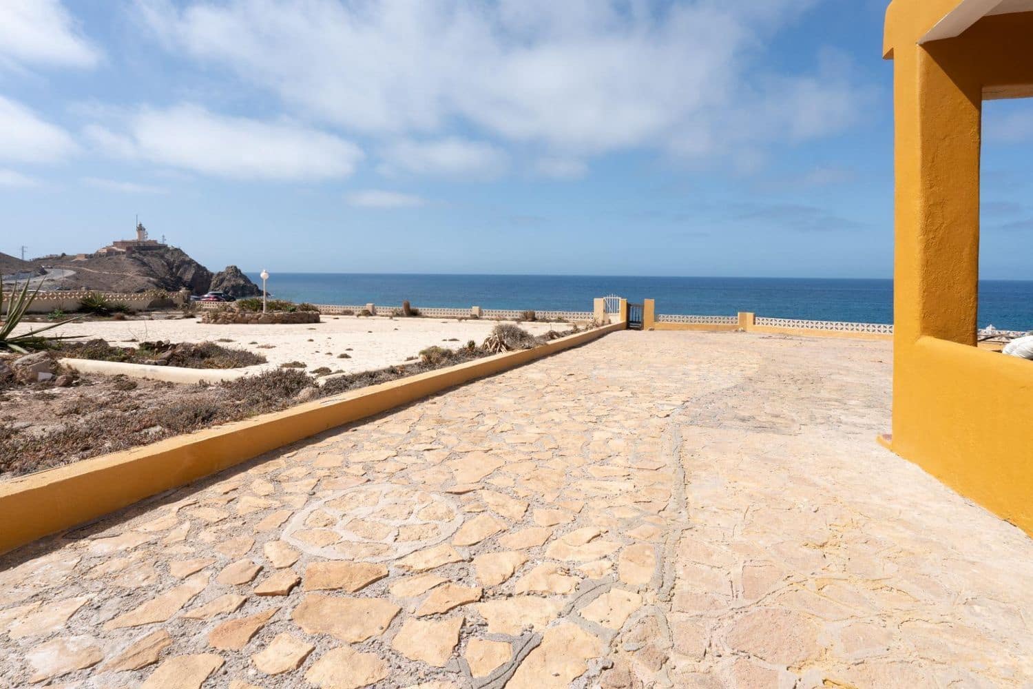 4 bedroom Villa for sale in Almeria city with garage - € 750,000 (Ref: 9590389)