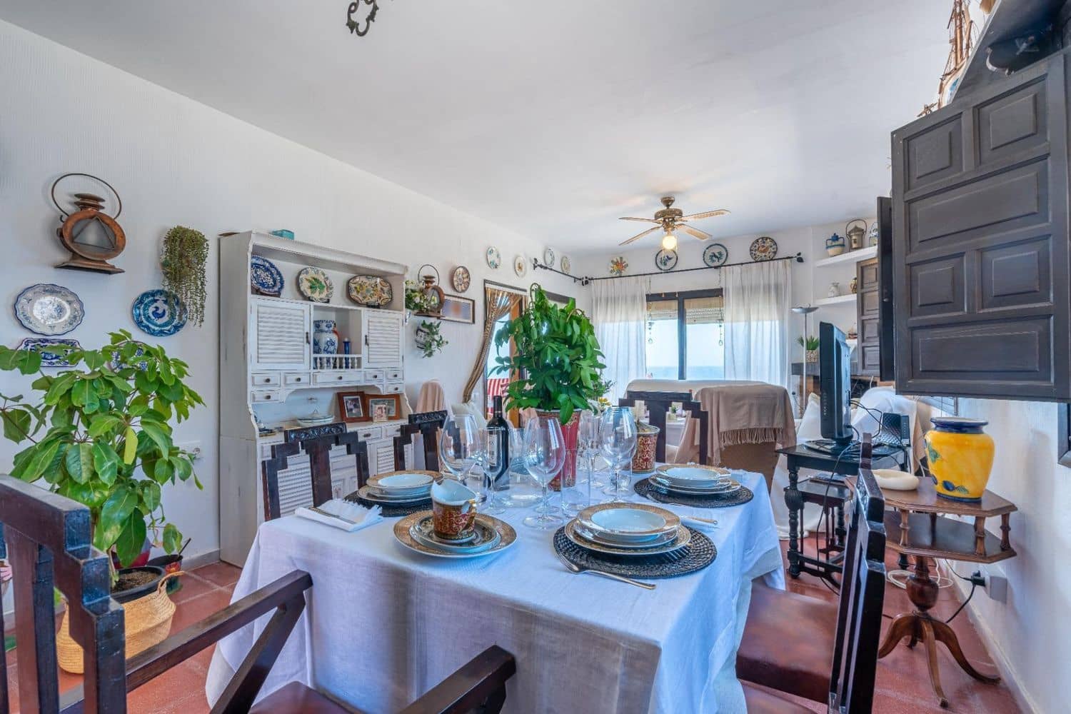 4 bedroom Villa for sale in Almeria city with garage - € 750,000 (Ref: 9590389)