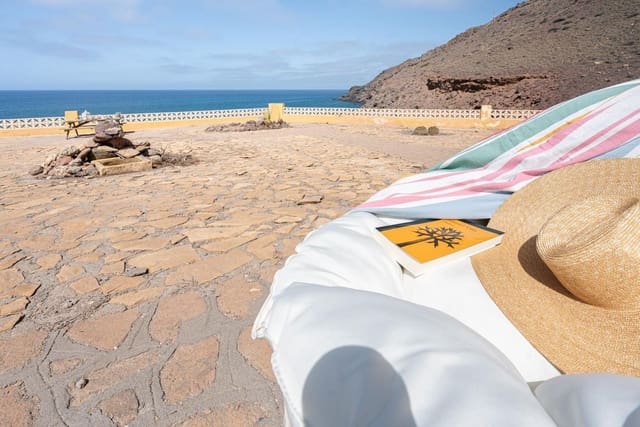 4 soveværelse Villa til salg i Almería by med garage - € 750.000 (Ref: 9590389)