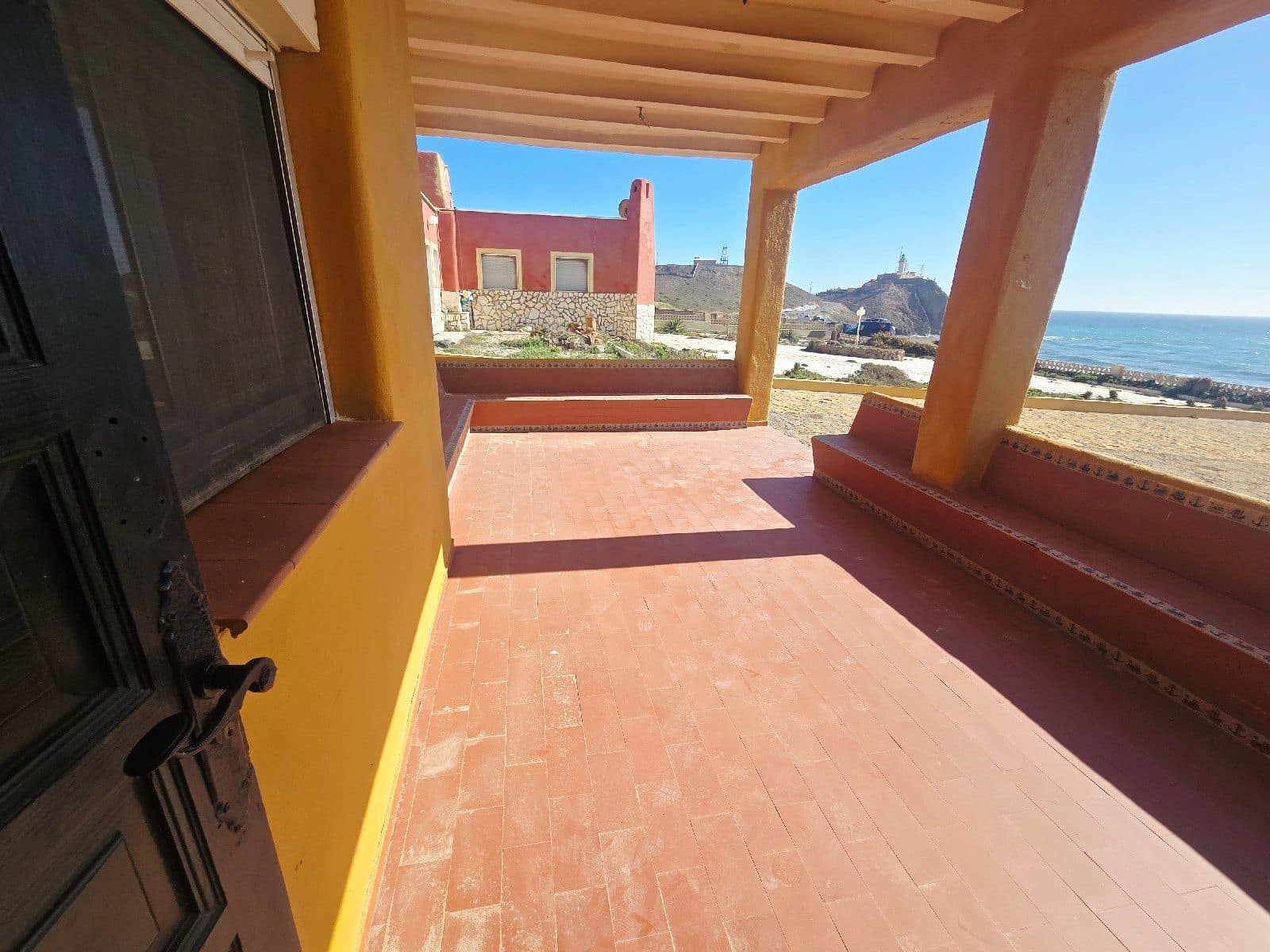 4 bedroom Villa for sale in El Cabo de Gata with garage - € 670,000 (Ref: 9590389)