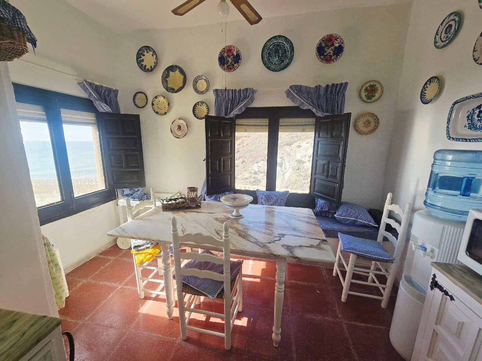 4 bedroom Villa for sale in El Cabo de Gata with garage - € 670,000 (Ref: 9590389)