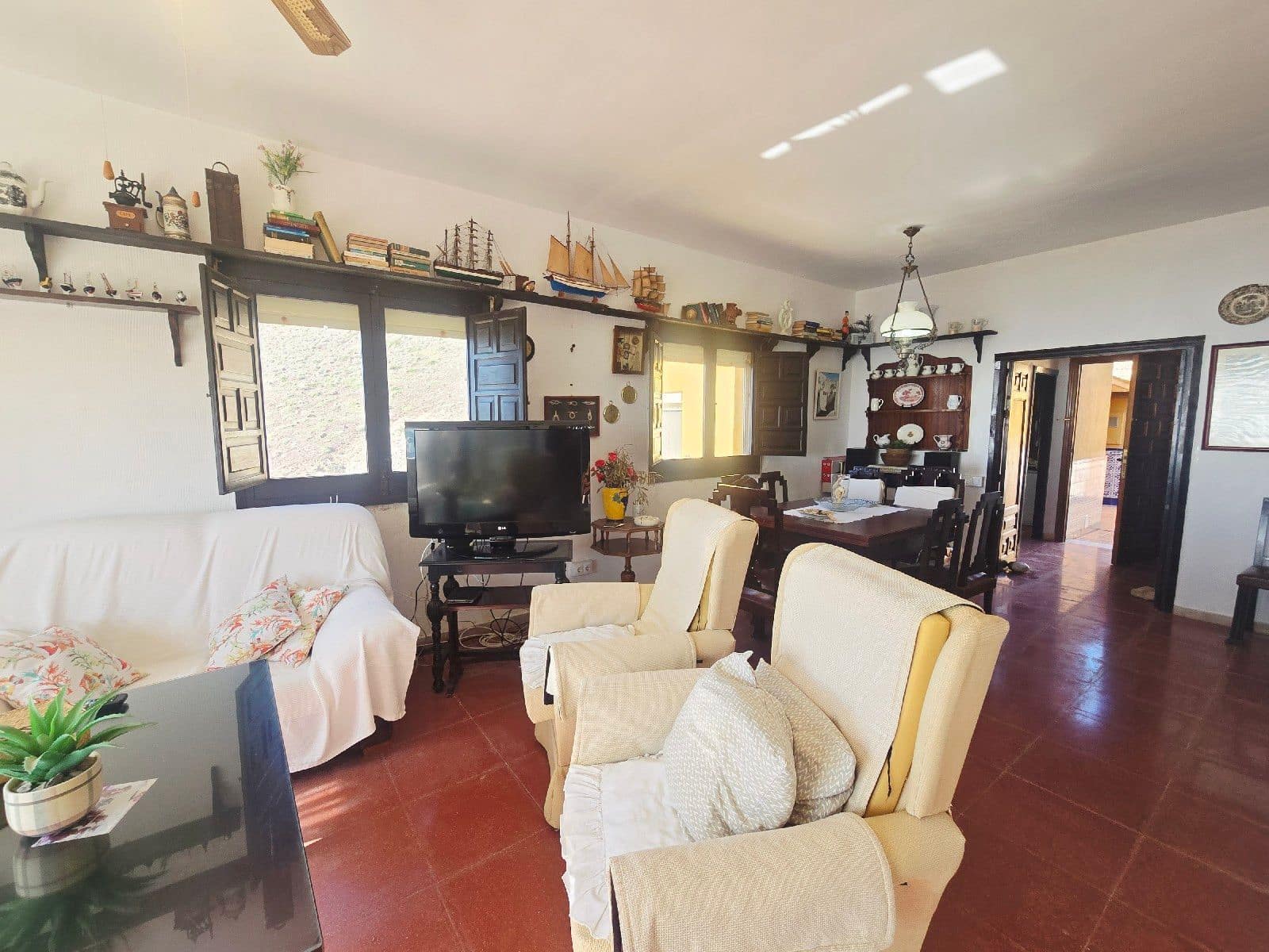 4 bedroom Villa for sale in El Cabo de Gata with garage - € 670,000 (Ref: 9590389)