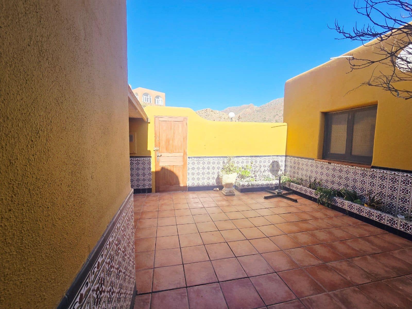 4 bedroom Villa for sale in El Cabo de Gata with garage - € 670,000 (Ref: 9590389)