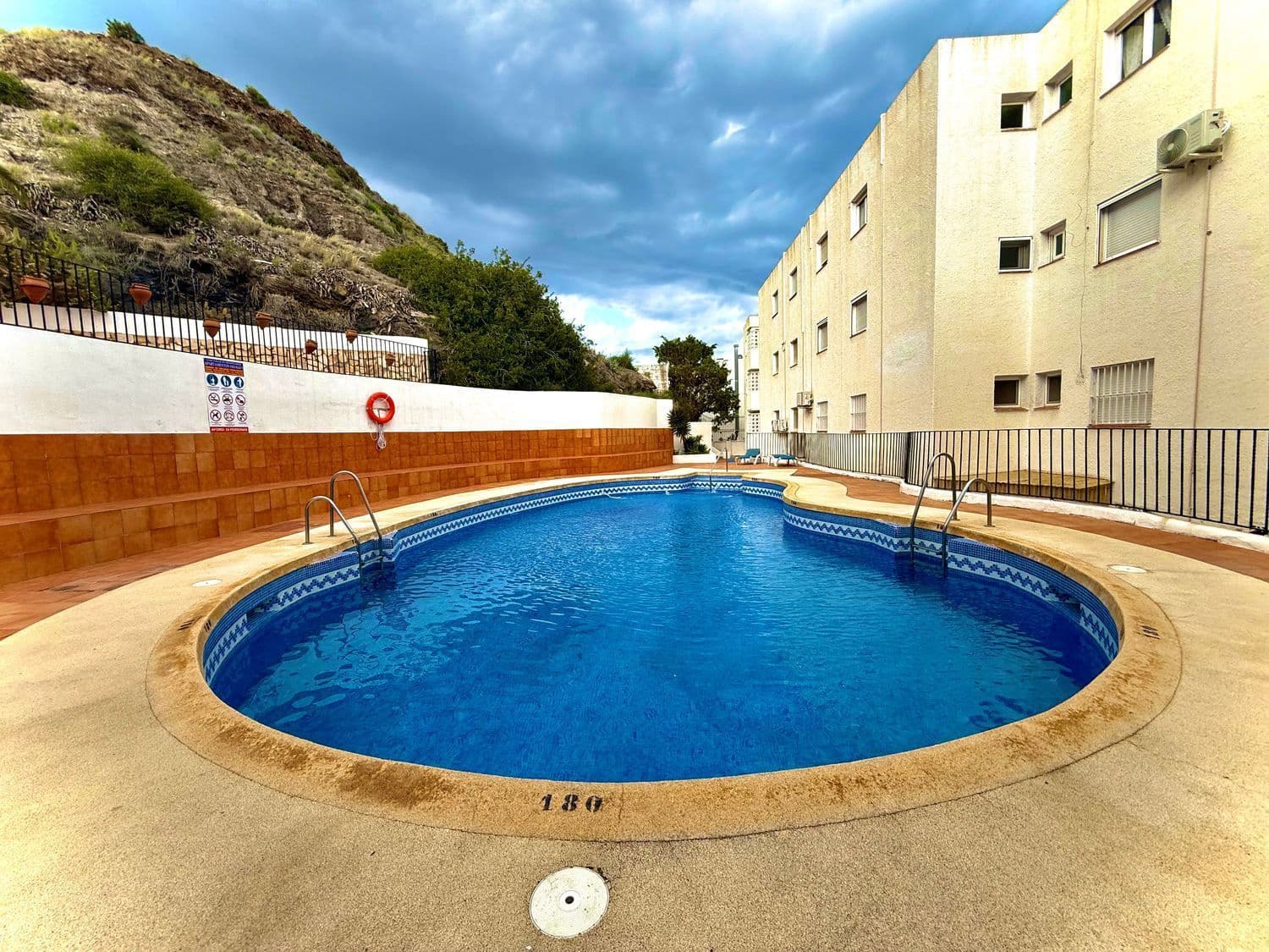 Piso de 2 habitaciones en Mojácar en venta con piscina garaje - 172.900 € (Ref: 9596758)