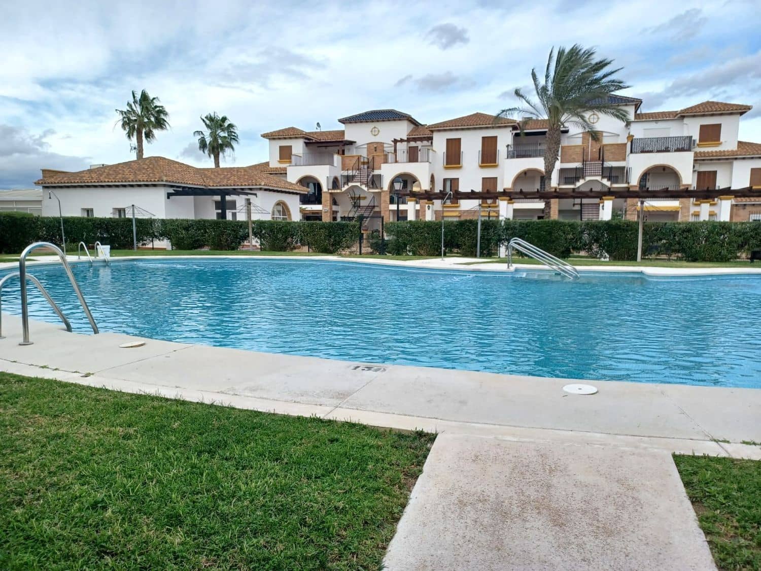 2 soverom Leilighet til salgs i Vera med svømmebasseng garasje - € 169 000 (Ref: 9596759)