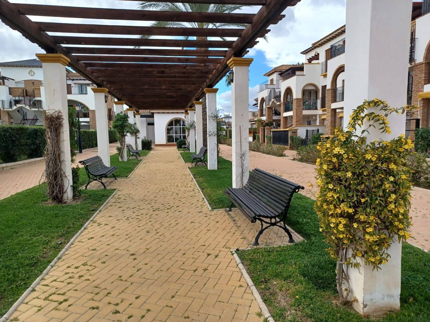 2 soverom Leilighet til salgs i Vera med svømmebasseng garasje - € 169 000 (Ref: 9596759)