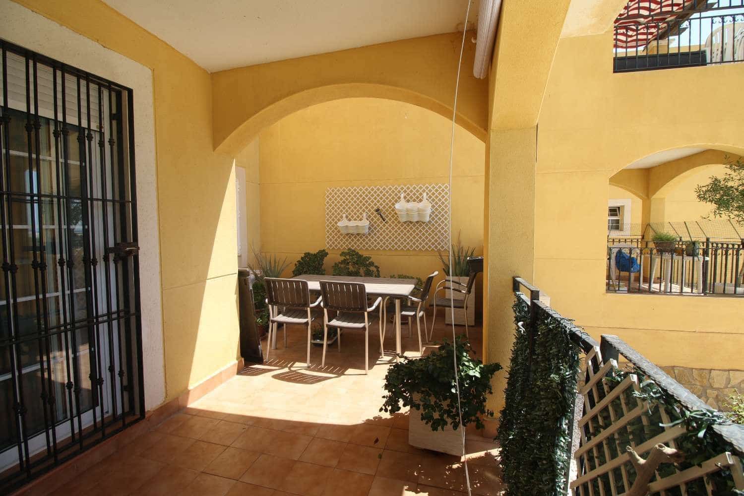2 bedroom Flat for sale in Cuevas del Almanzora with pool garage - € 140,000 (Ref: 9643365)