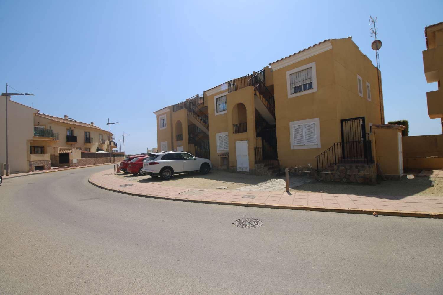 2 bedroom Flat for sale in Cuevas del Almanzora with pool garage - € 140,000 (Ref: 9643365)