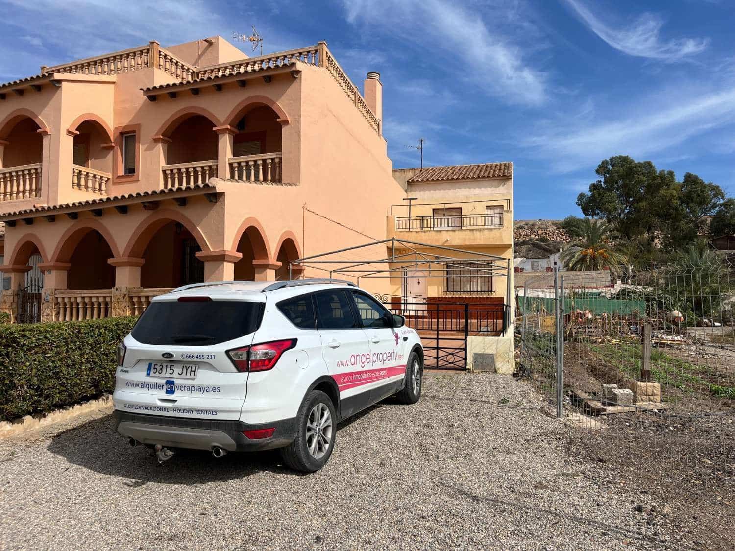 5 sypialnia Willa na sprzedaż w Cuevas del Almanzora z garażem - 113 000 € (Ref: 9645850)