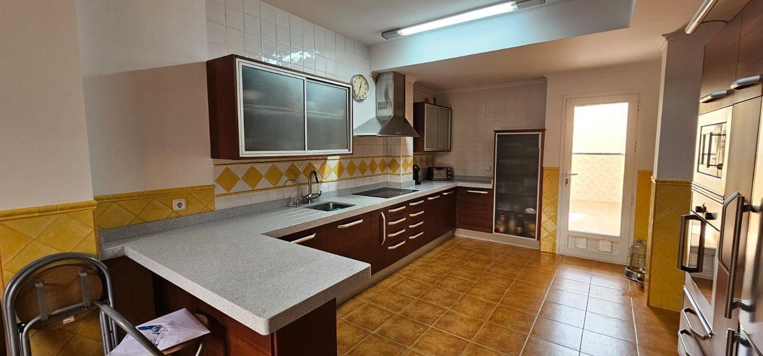 5 makuuhuone Huvila myytävänä paikassa Vera mukana 
autotalli - 685 000 € (Ref: 9646070)