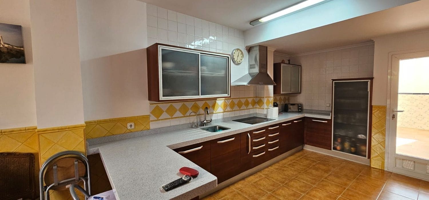 5 makuuhuone Huvila myytävänä paikassa Vera mukana 
autotalli - 685 000 € (Ref: 9646070)